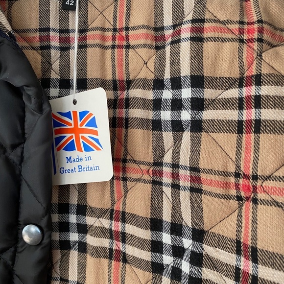 {SOLD}Perfect preppy quilted jacket NWOT - Picture 4 of 6